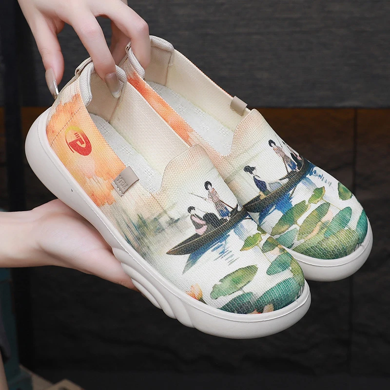春秋新款民族风彩绘休闲鞋老北京布鞋软底舒适健步鞋一脚蹬妈妈鞋