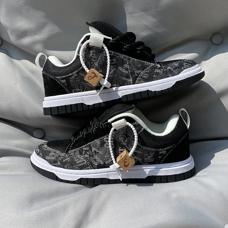 黑暗风潮鞋巨厚鞋舌面包鞋大码休闲潮鞋冬季美式鞋子迷彩大码男鞋