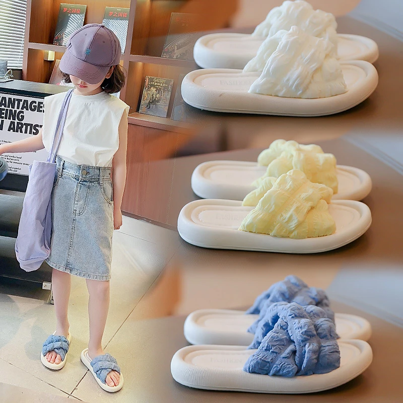 女童外穿拖鞋夏季2024新款时尚水钻可爱儿童公主凉拖软底舒适百搭