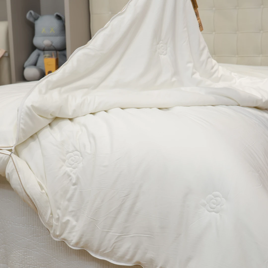 林小花【蚕蛹蛋白子母被】- 母婴级被加厚柔软婴幼儿亲肤被芯秋冬被