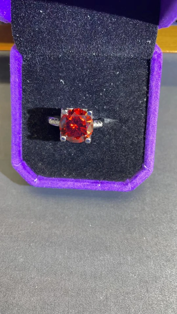 非金属吊坠 红白白P九百五十 FL净度FD00682