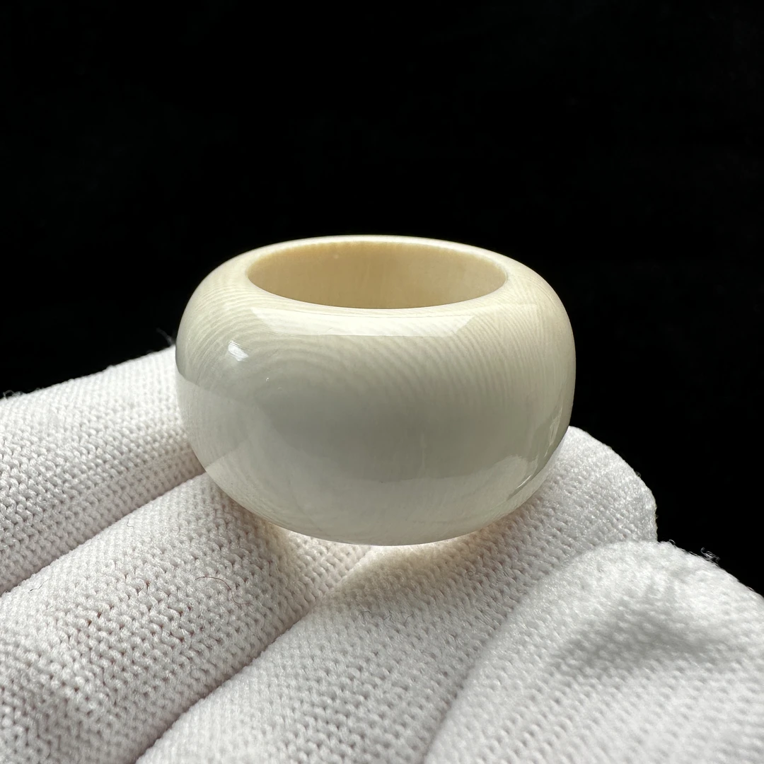 J4021天然猛犸牙 圈圈21.7*33.8*18.5mm 支持鉴定 假一罚四