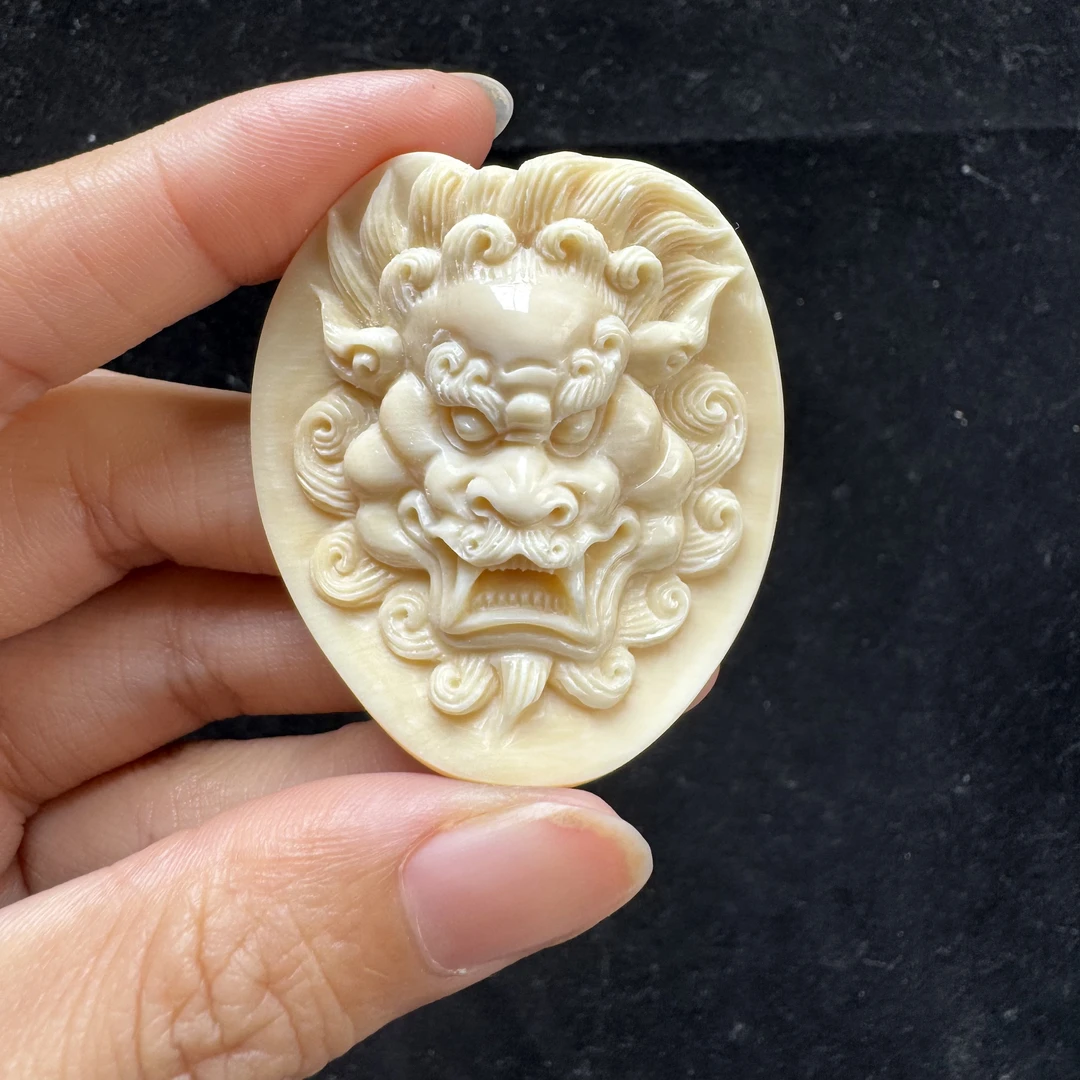 F8109天然猛犸象牙雕刻牌40×43×15mm支持复检 假一罚四