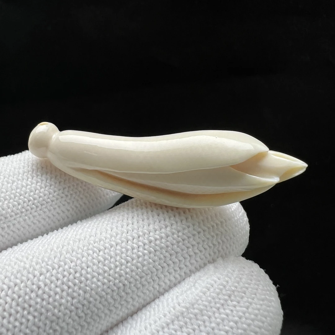 X4293天然猛犸牙 雕刻玉兰花 12*46.6mm支持鉴定 假一罚四