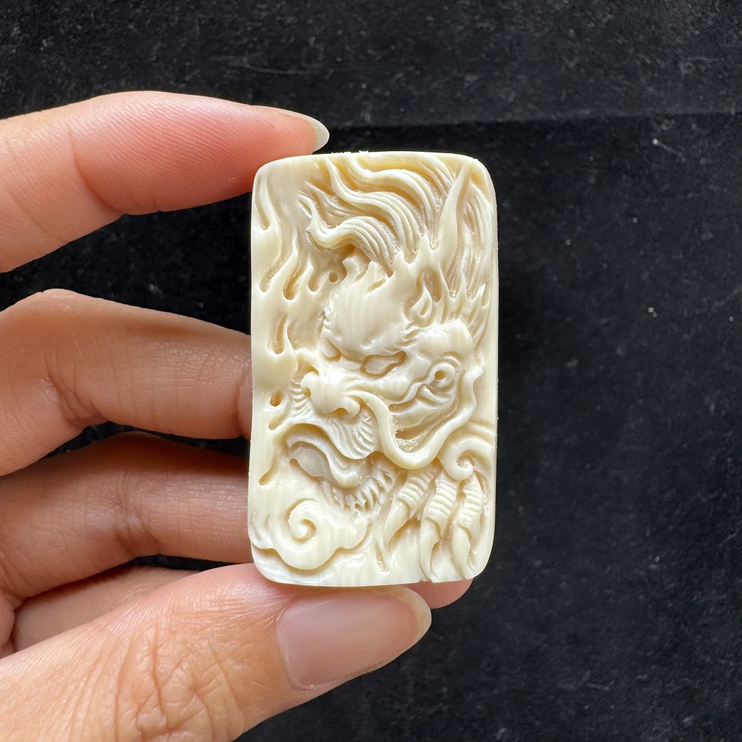 H1988天然猛犸象牙雕刻龙牌26×45×10mm支持复检 假一罚四