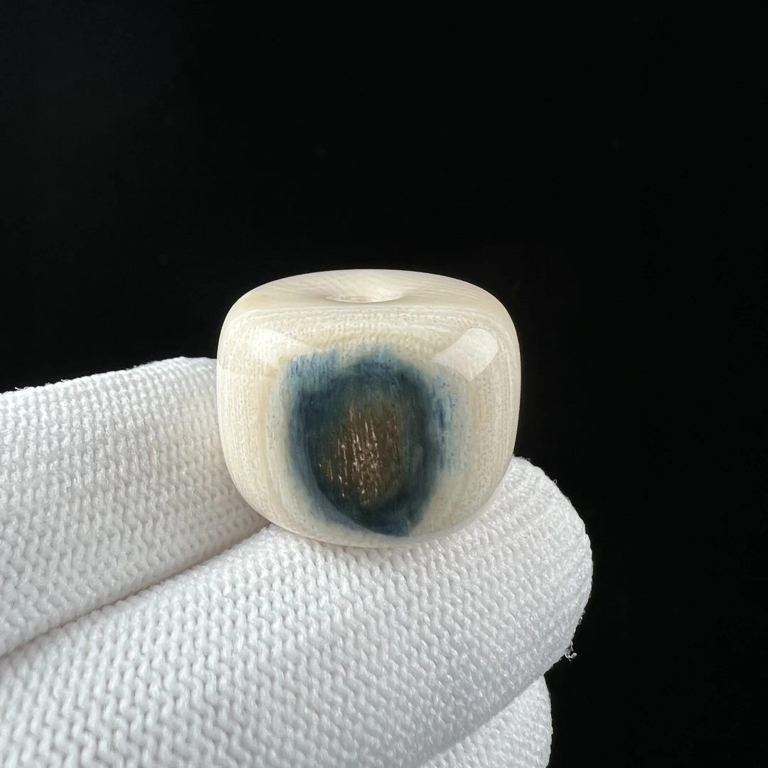 S2859天然猛犸牙 蓝眼桶珠 21*15.3mm支持鉴定 假一罚四