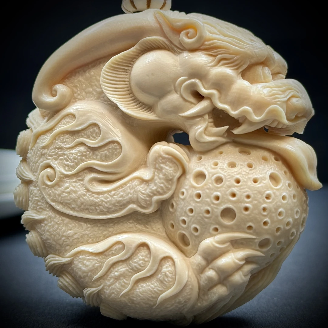 K1016【文华老师】天然猛犸牙雕刻貔貅手把66x30mm/137克