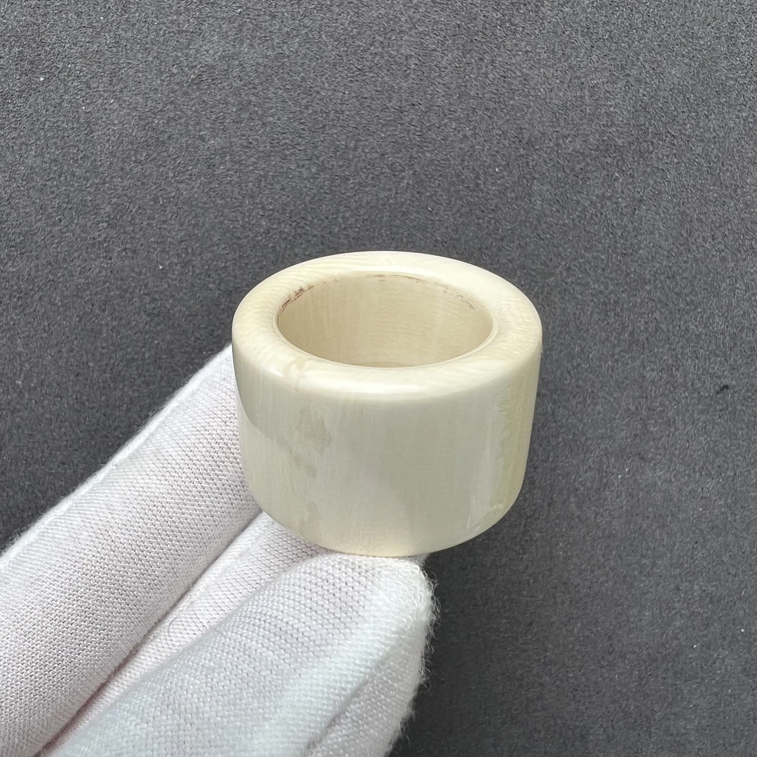 J4675天然猛犸象牙内径:20.7mm扳指 支持鉴定 假一罚四