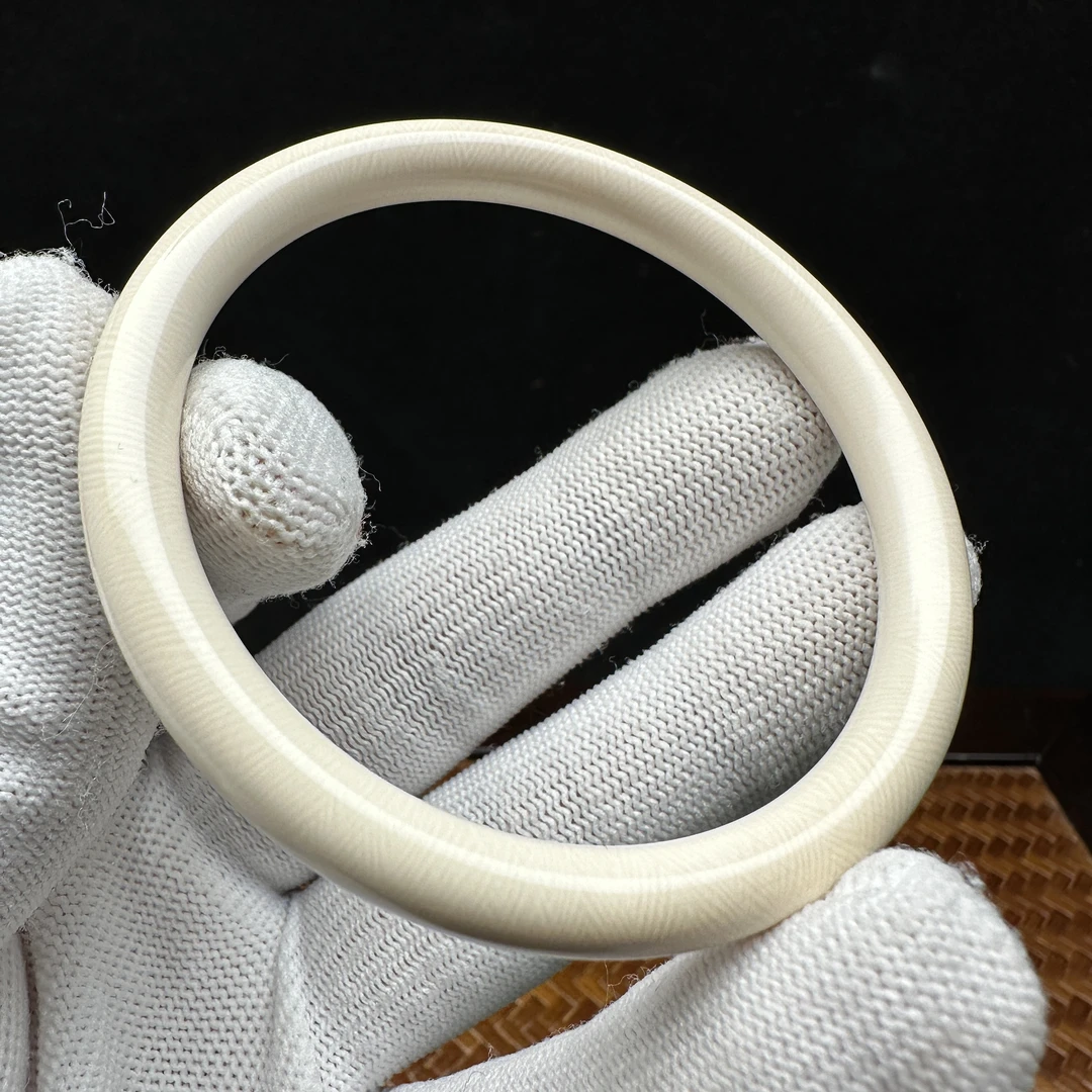 X2334天然猛犸牙 贵妃手圈 57.5mm支持鉴定 假一罚四