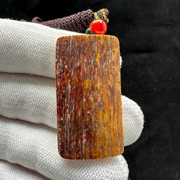 E2465天然猛犸牙无事牌 21*38*4.4mm支持鉴定 假一罚四