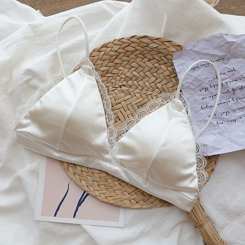 法式小胸三角杯细肩超薄蕾丝无磁无钢圈美背性感简约吊带背心