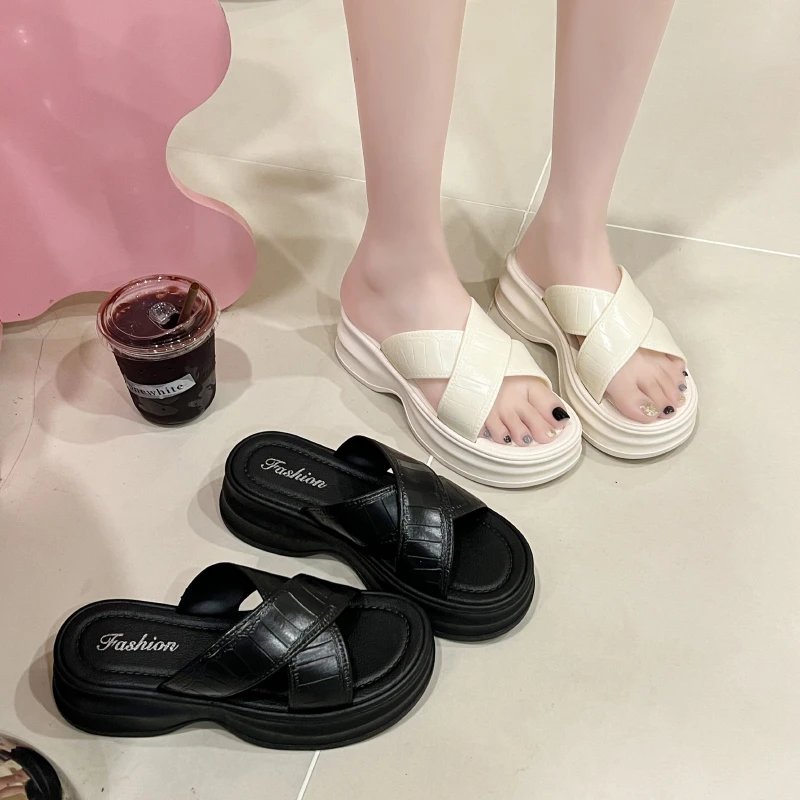 2024新款828交叉夏季百搭时尚外穿小香风女鞋