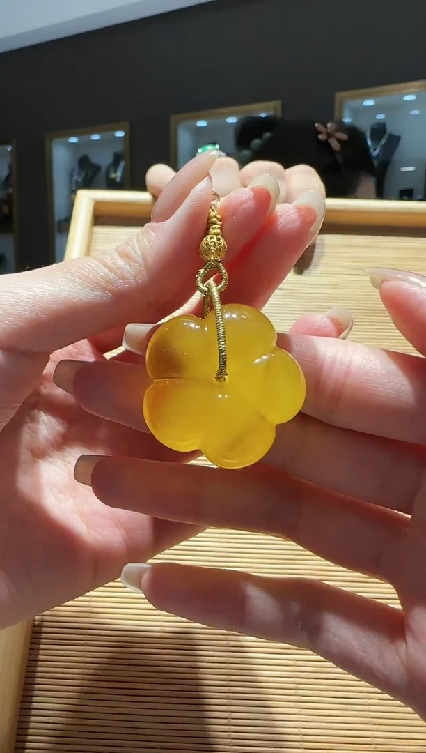 【闪购商品】琥珀吊坠(不含链)未镶嵌蜜蜡吊坠