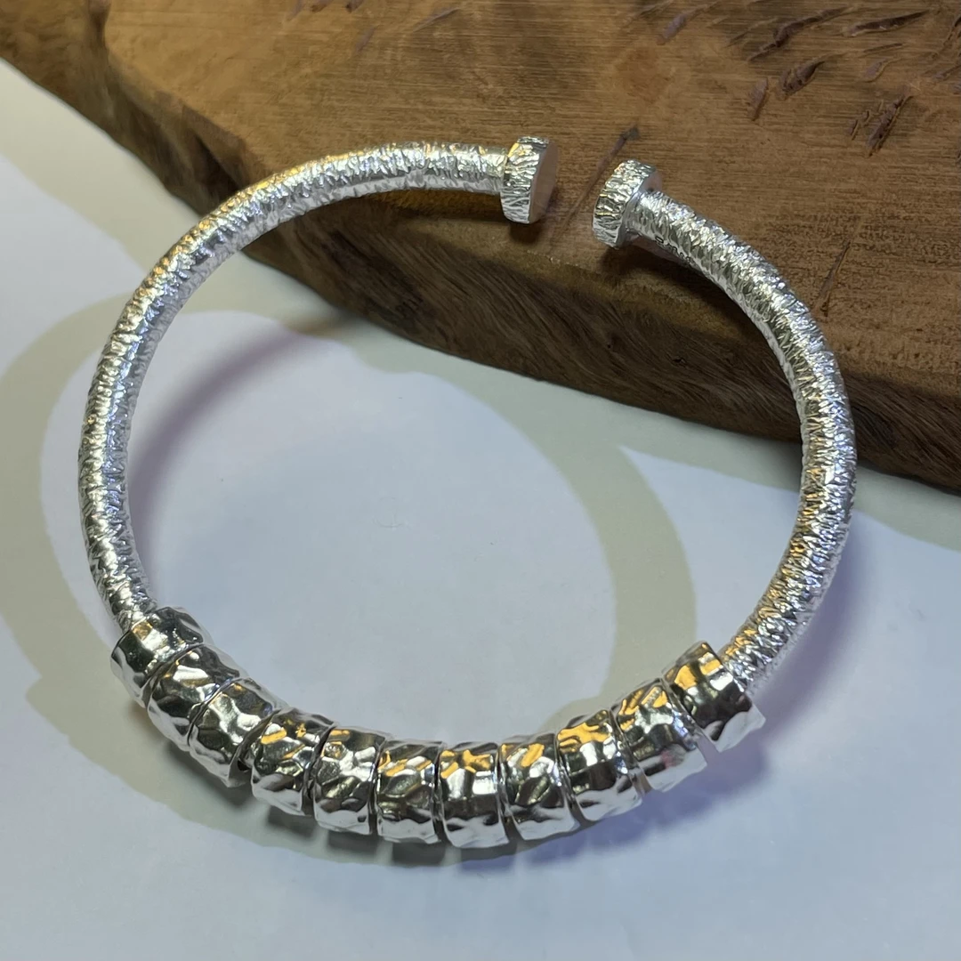 足银银制品 （16）钉子头返潮秋冬盘缠手镯手工时尚足银送礼雅丹