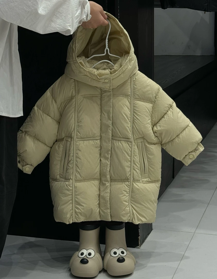 209秋冬设计师品牌童装，冬款棉衣连帽中长款保暖加厚