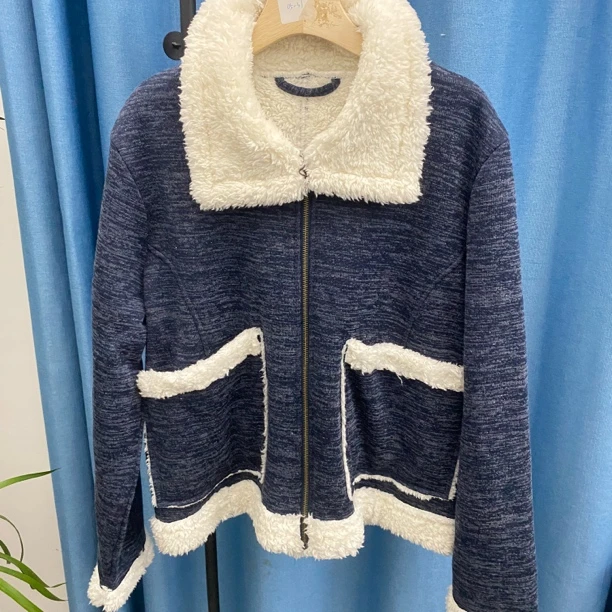 秋冬短款翻领糕糕绒外套