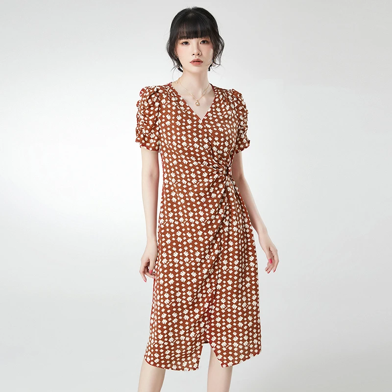 42LH0A0017褶皱设计V领裙子时髦印花连衣裙女