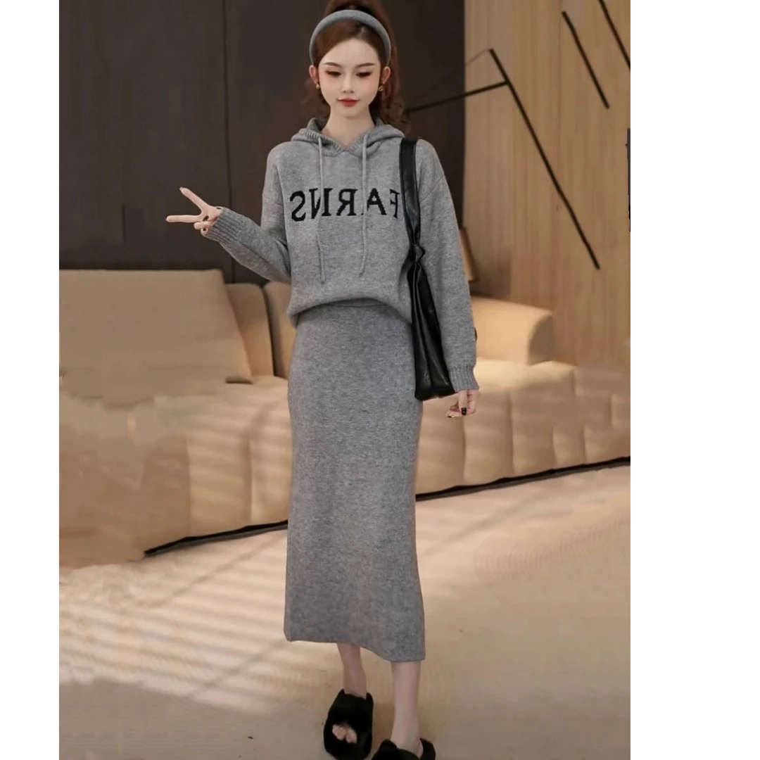 设计感小众慵懒风时尚套装女秋冬字母提花连帽毛衣半身裙两件套