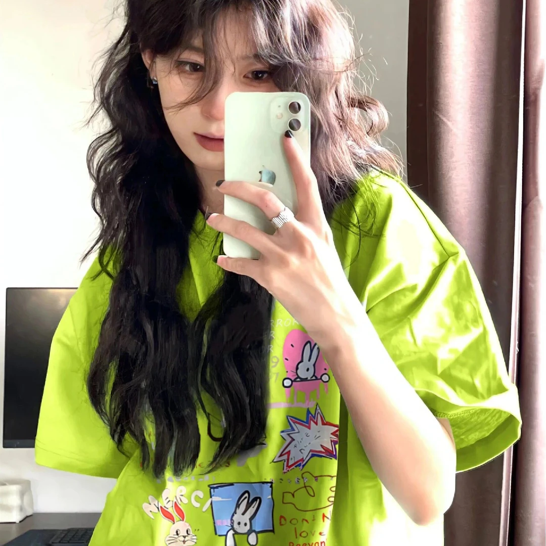 荧光绿夏日多巴胺穿搭短袖t恤女夏季小众宽松oversize绿色上衣潮