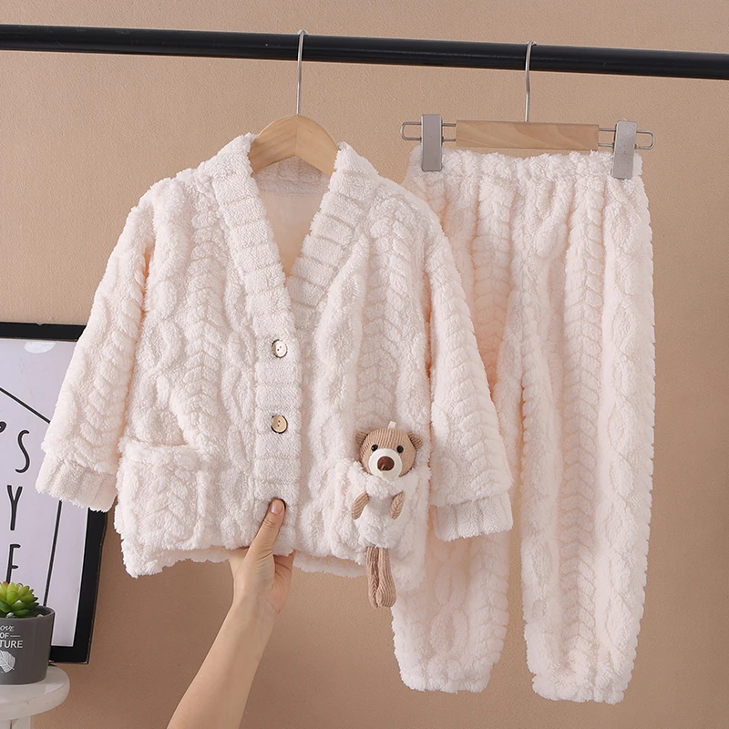 儿童法兰绒睡衣宝宝秋冬季加厚男童女童珊瑚绒男孩女孩家居服套装