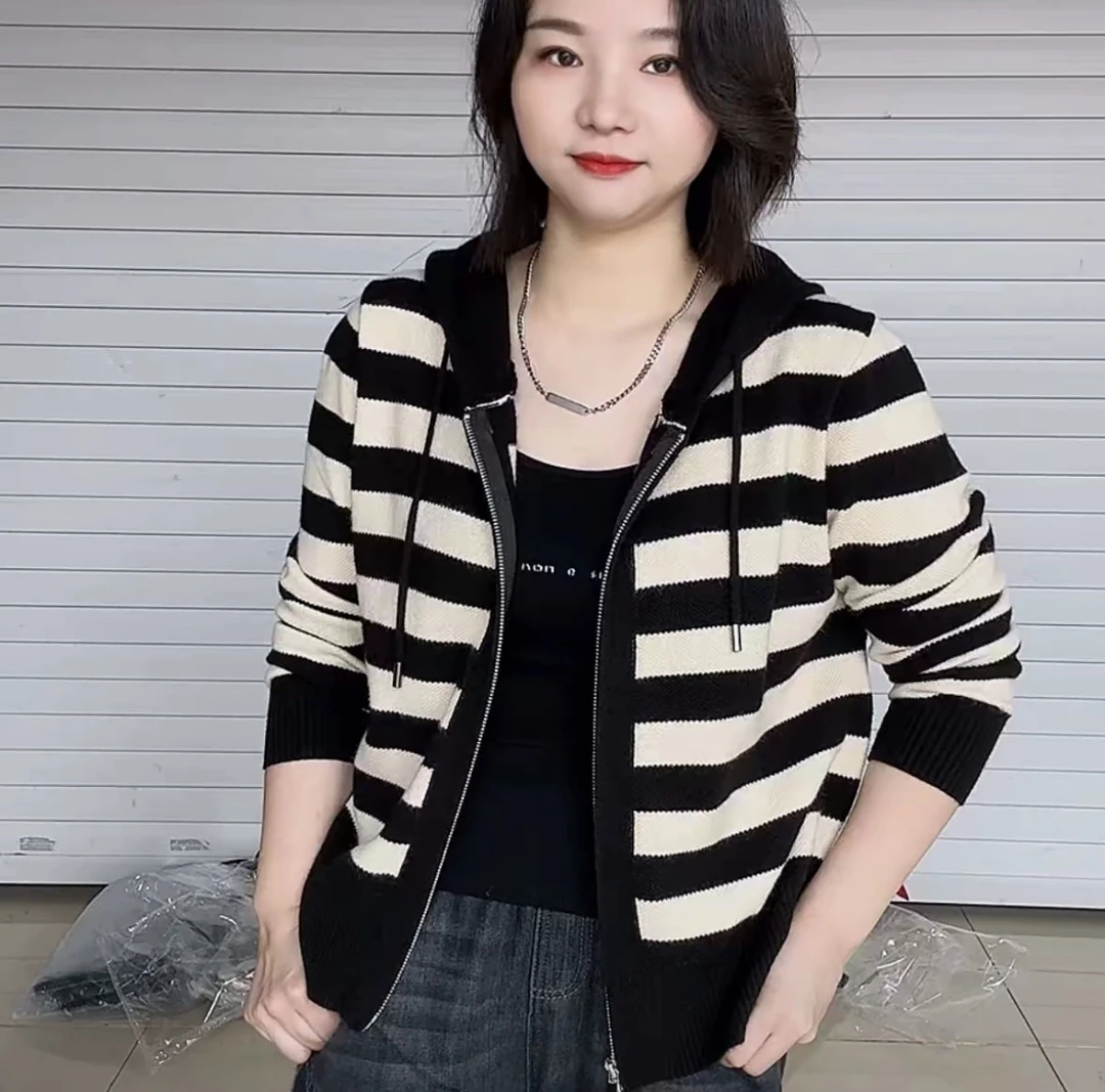条纹带帽秋季毛衣外套201款