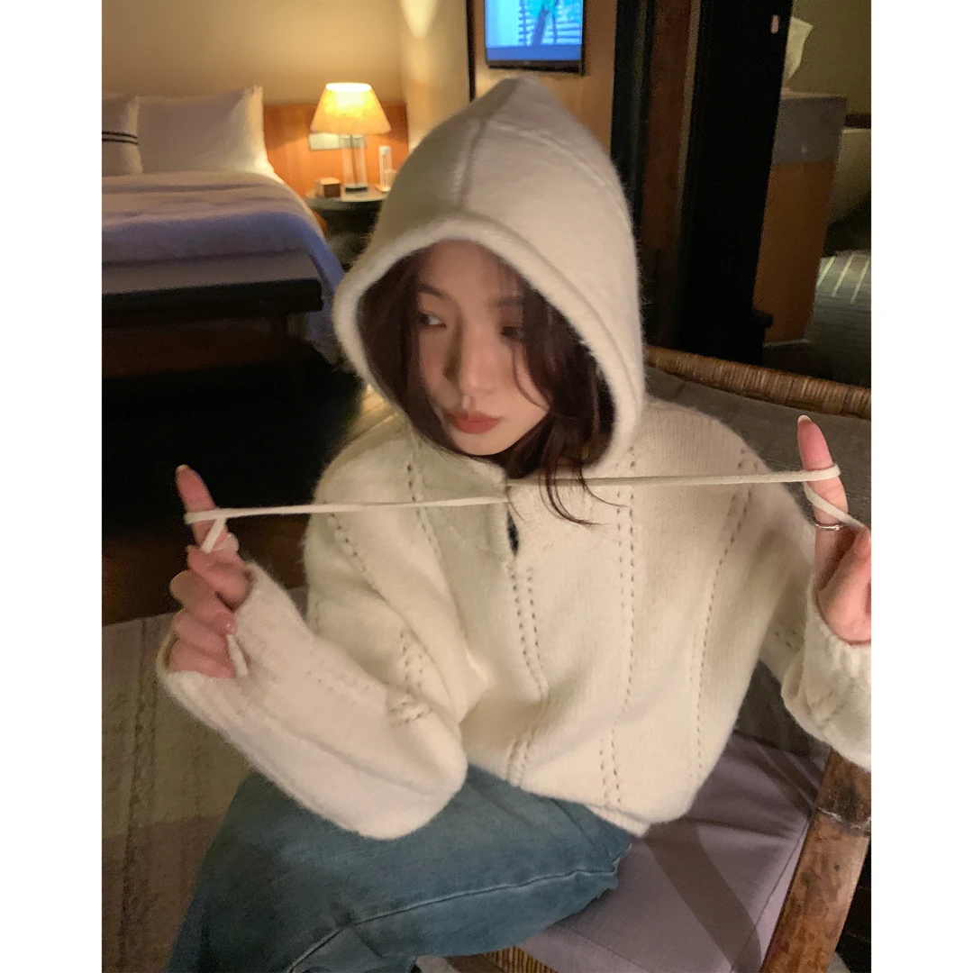 【西西里安 】 麻花镂空设计/ 韩版含羊毛质感连帽毛衣