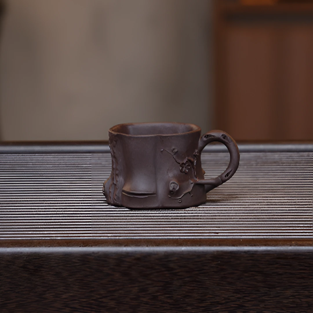 轻舟紫砂 原矿紫泥带把梅桩杯80cc  手工小口杯