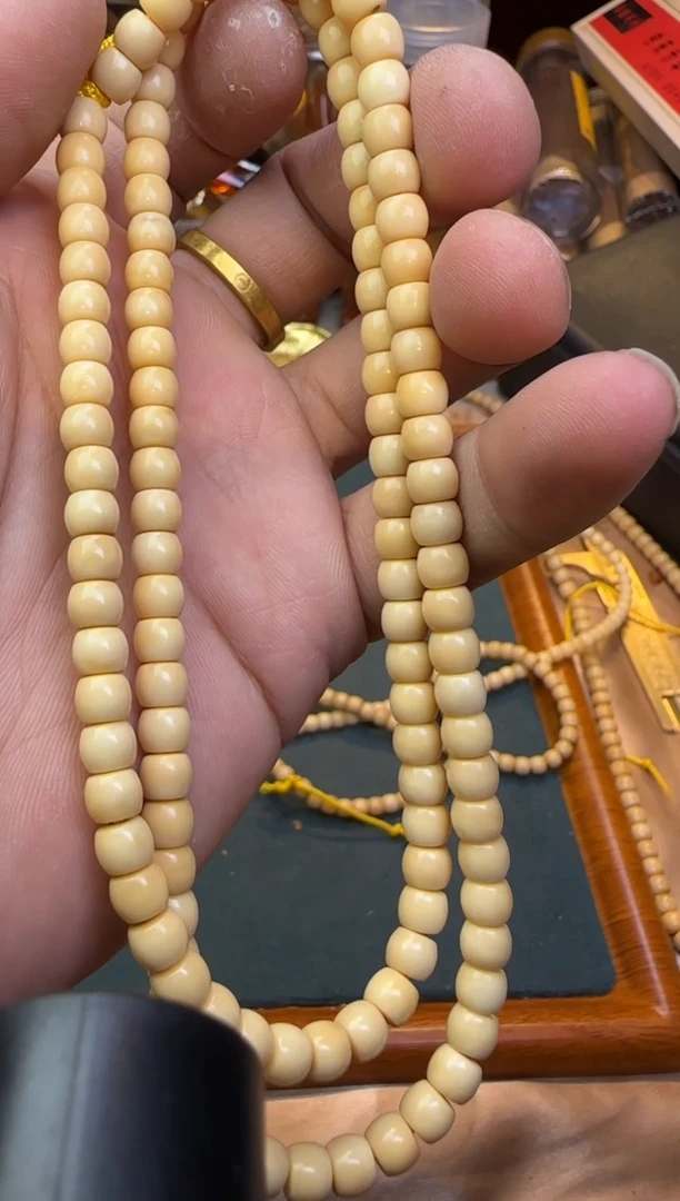 【闪购商品】白玉菩提手串精工龙脊直切多圈6*5mm