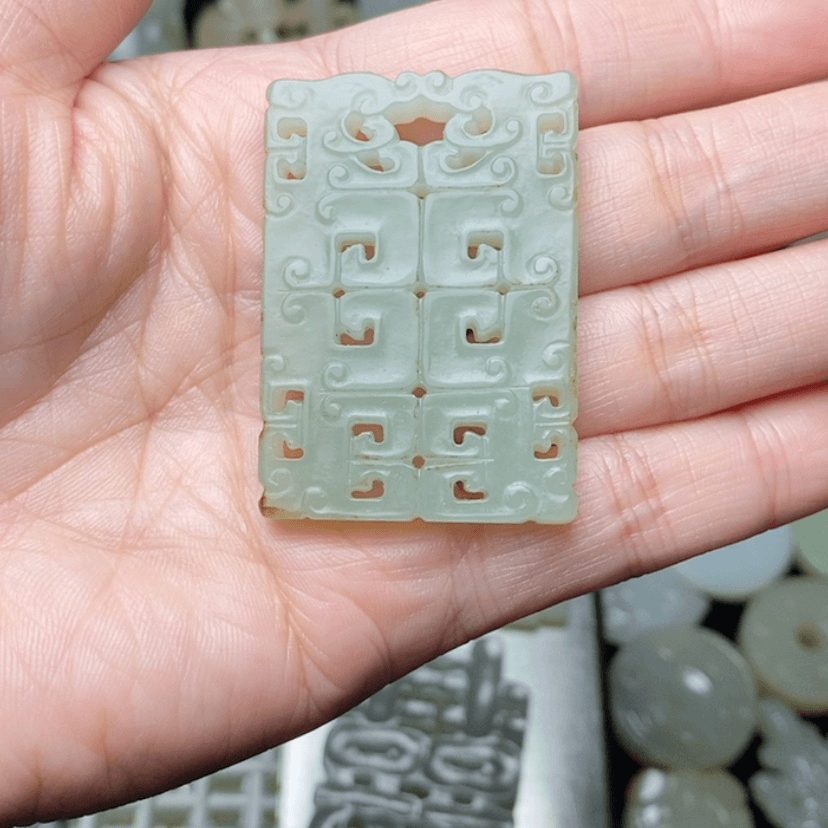 【闪购商品】和田玉挂件未镶嵌伪*—