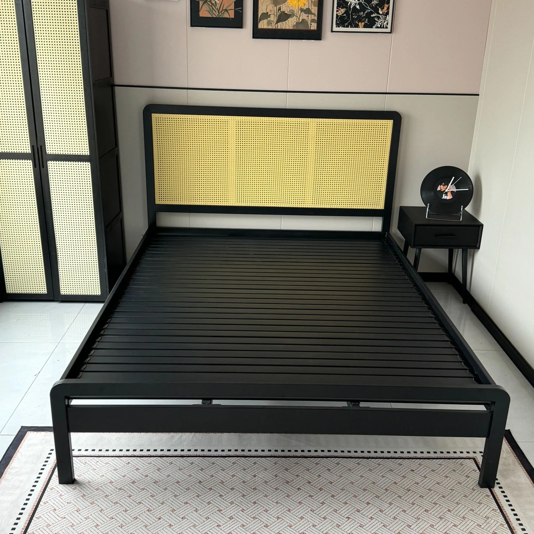 黑色复古藤编铁艺床加厚双人现代简约1.5m米家用北欧民宿侘寂风床