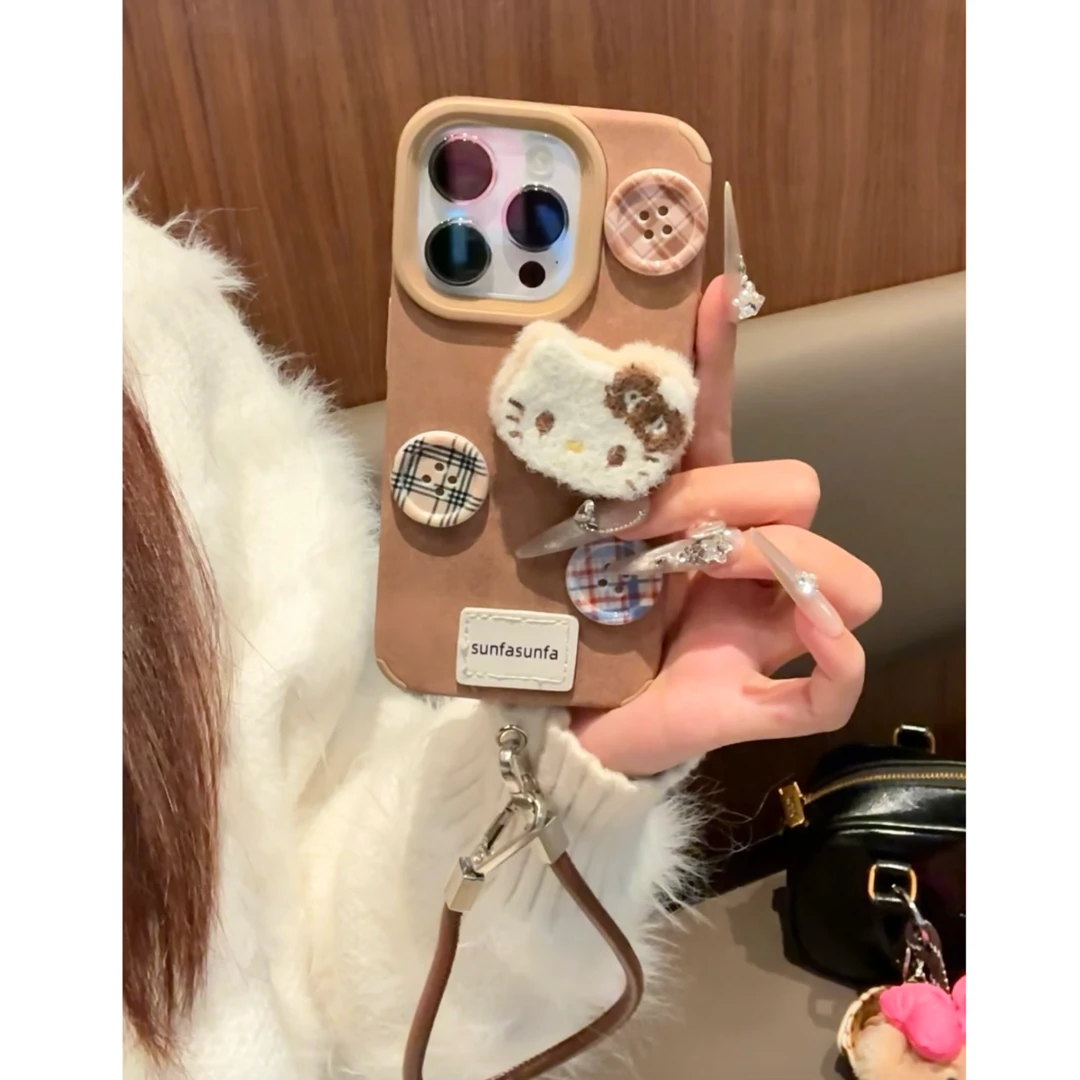 毛绒凯蒂纽扣适用iPhone16/15挂绳手机壳苹果14华为vivo小米oppo