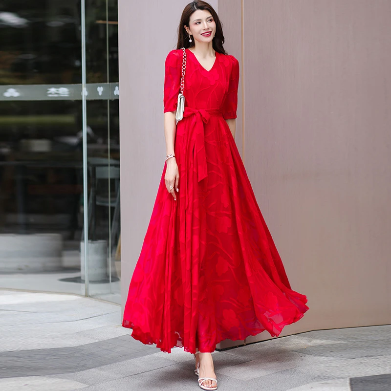 香衣丽华夏季新款五分袖大摆连衣裙红色剪花经典显瘦气质长裙