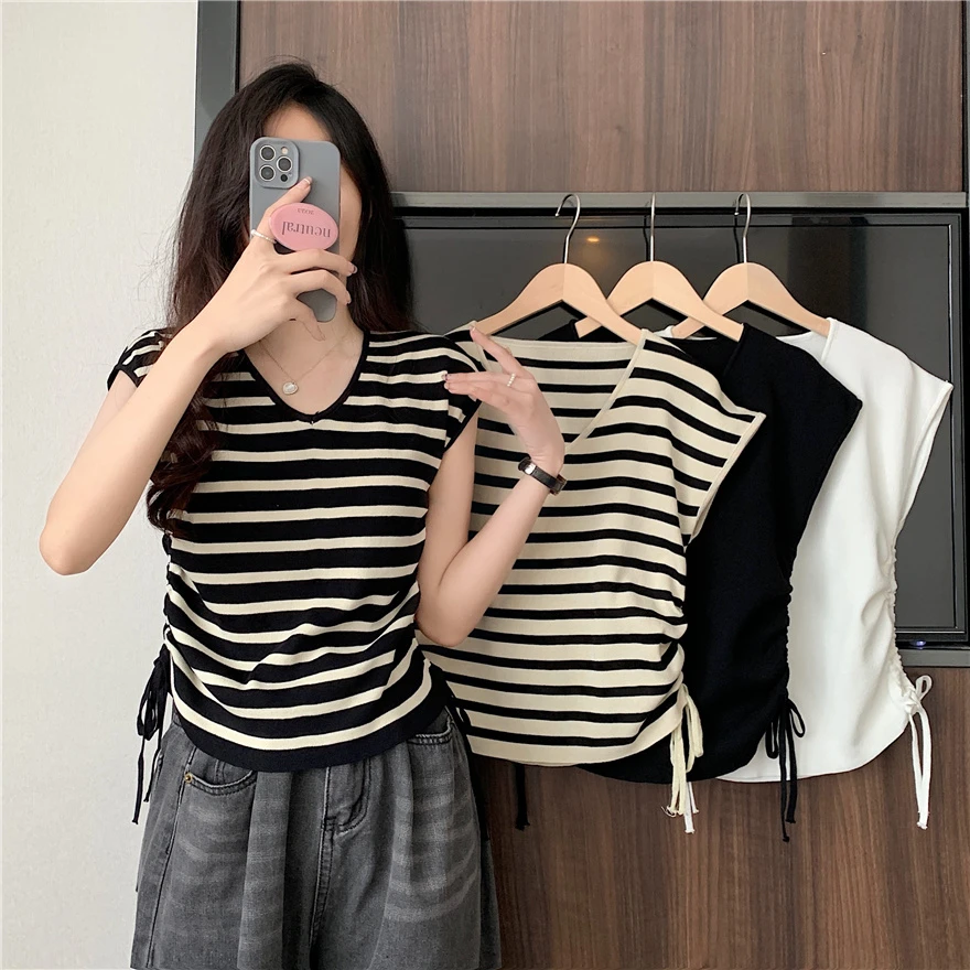 曼柏珂港味chic条纹显瘦复古v领锁骨小飞袖t恤女内搭抽绳纯欲上衣
