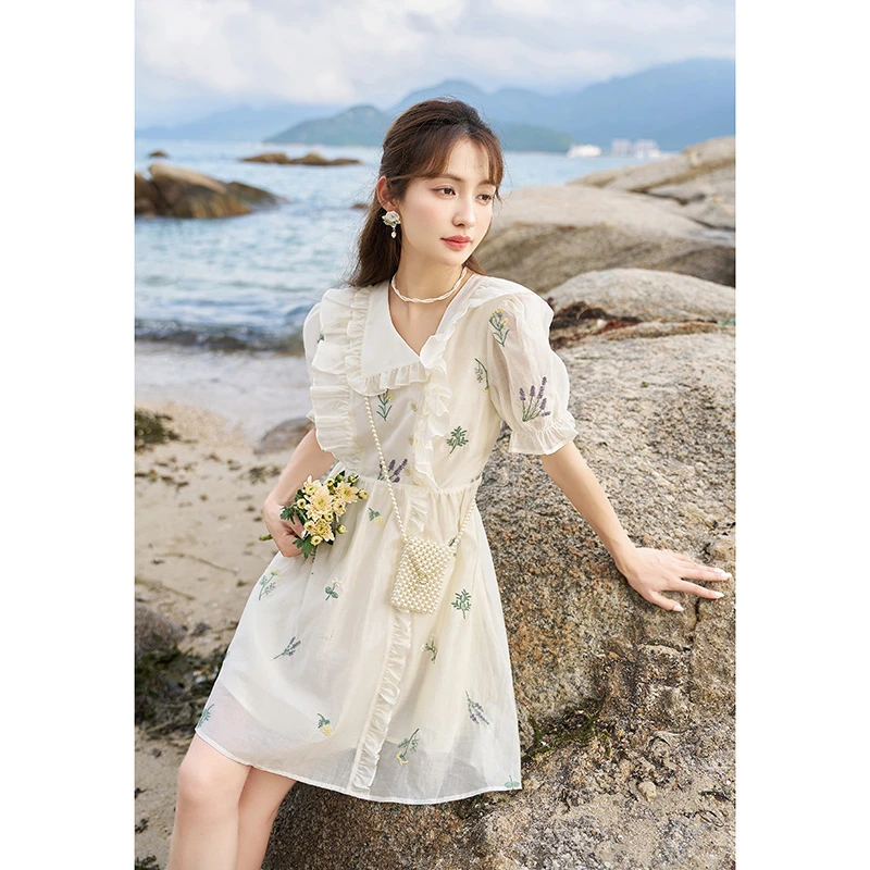 谜秀【浪漫七夕】茶歇小个子法式连衣裙女刺绣镂空气质复古初恋短袖