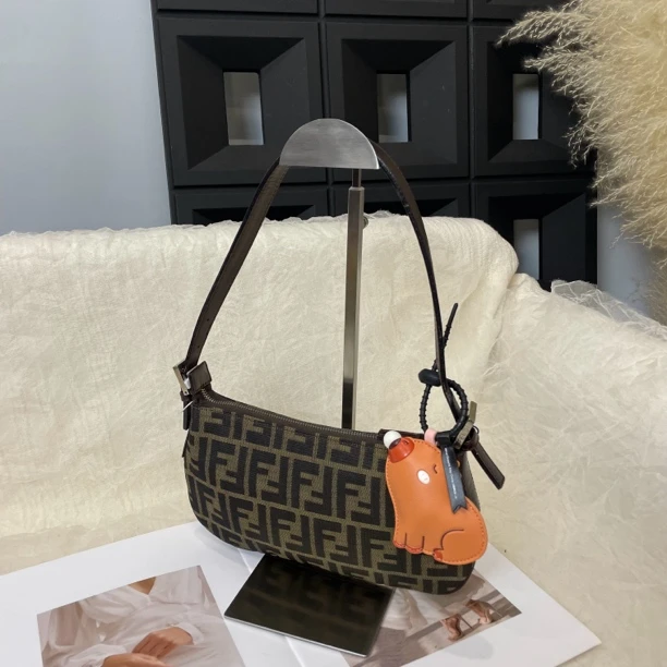 95新 FENDI/芬迪 老花腋下单肩麻将包