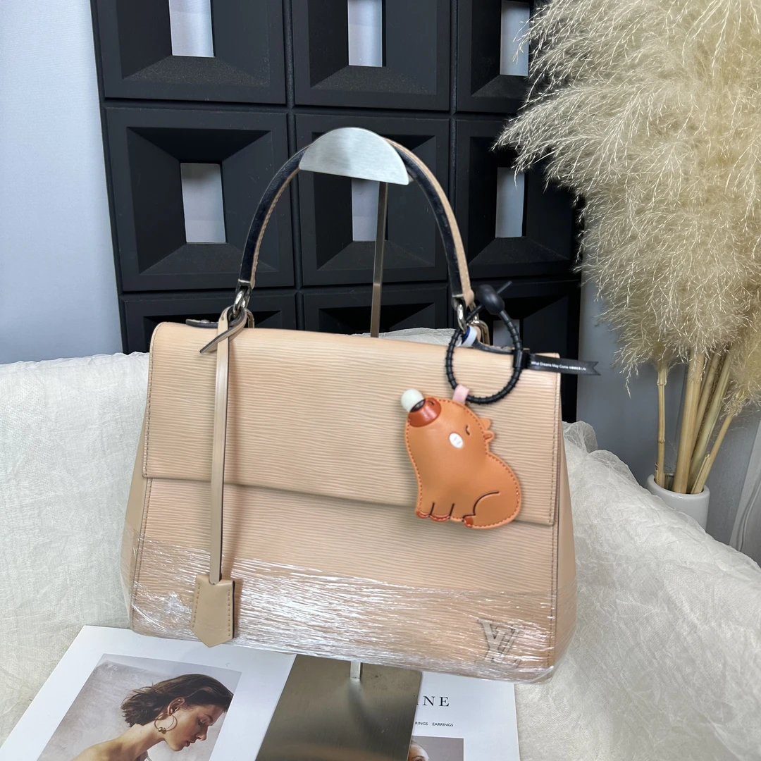 95新 LouisVuitton/路易威登 水波纹克鲁尼手提斜挎包