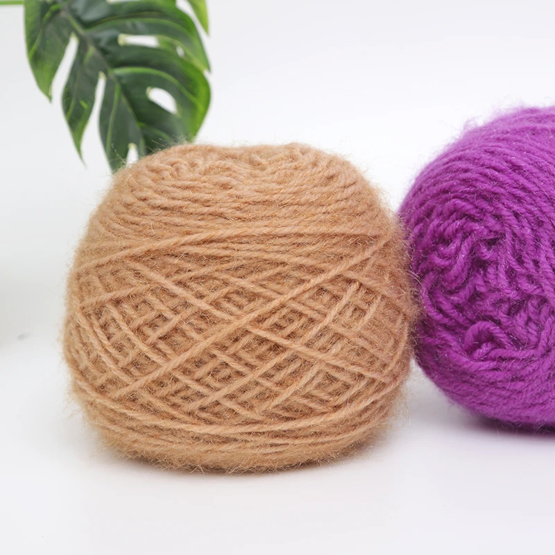 3两大团松鼠绒毛线中粗手编线diy手工钩针线帽子线外套线亮丝线