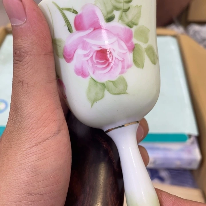 唐**尚只要我肯努力，没什么事情是我搞不砸哒