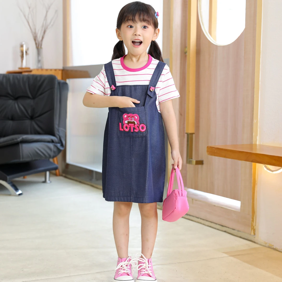 儿童连衣裙牛仔背带裙夏季2024洋气中小女童条纹假两件草莓熊裙子