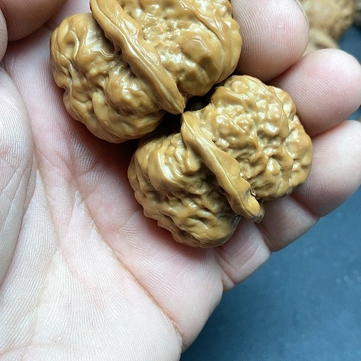 文玩核桃吊坠会***?蛤蟆头