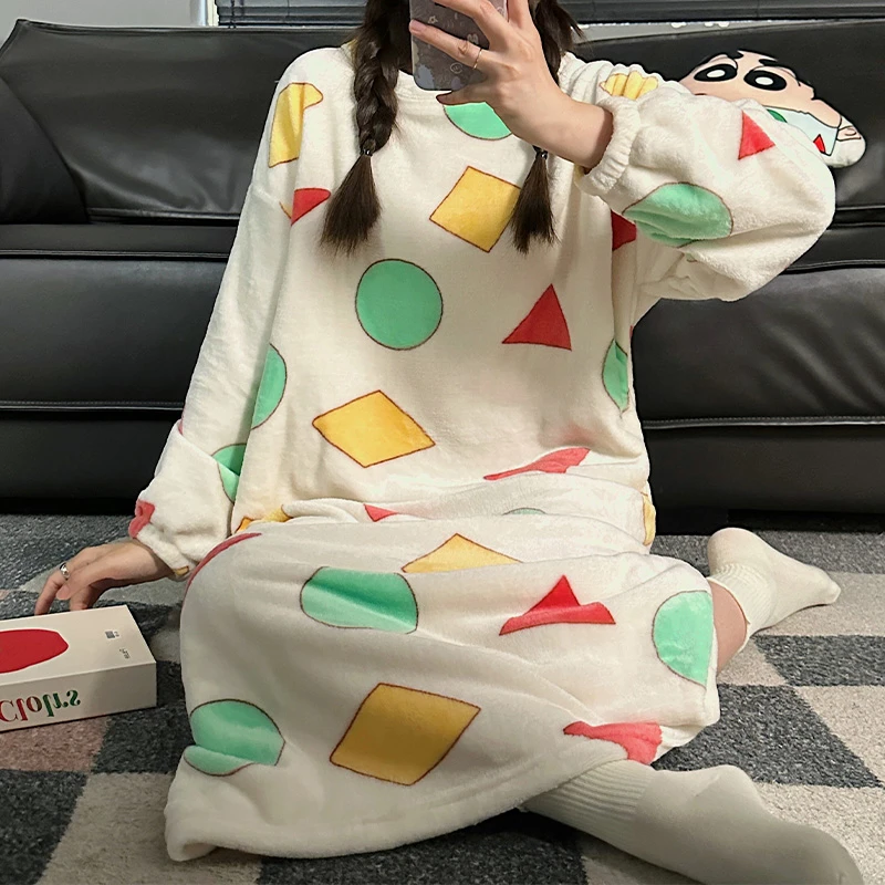 法兰绒睡裙女士2024秋冬新款加绒加厚家居服珊瑚绒宽松可外穿睡衣