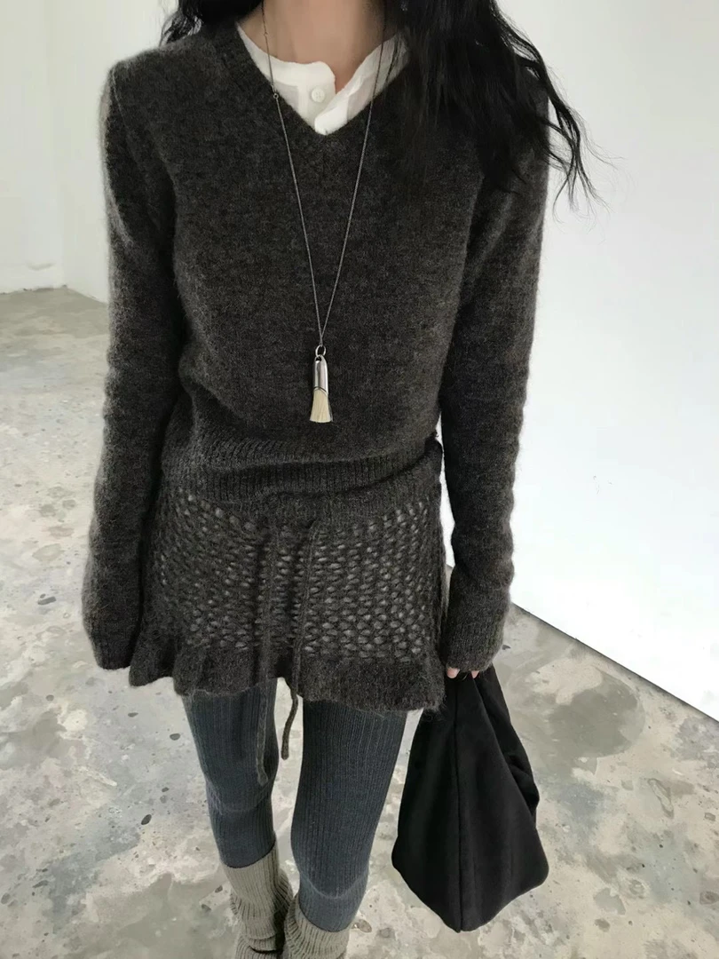 SHILALA韩系穿搭 羊毛V领针织衫+镂空屁帘半身裙女高级感两件套装