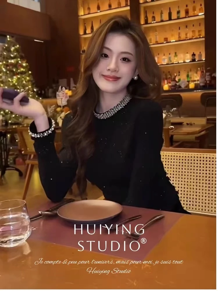 2024春季欧货轻奢钉珠细闪黑色T恤女重工时尚修身气质收腰上衣女