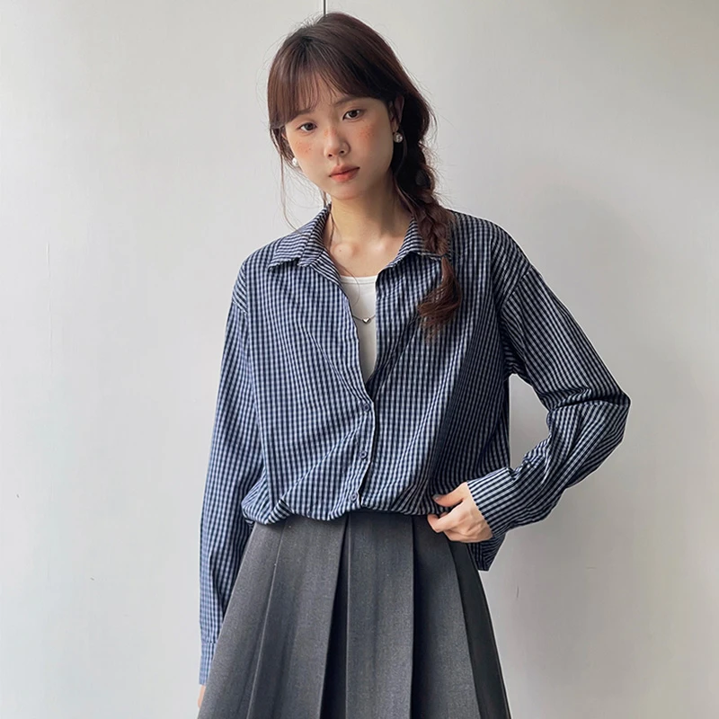 假两件衬衫女2024早秋新款今年流行时尚洋气通勤设计感小众衬衣