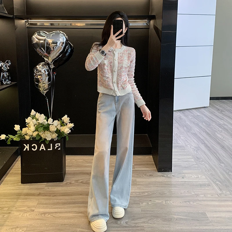 小香风粉色毛衣外套女秋冬外搭温柔针织开衫高腰渐变牛仔裤阔腿裤