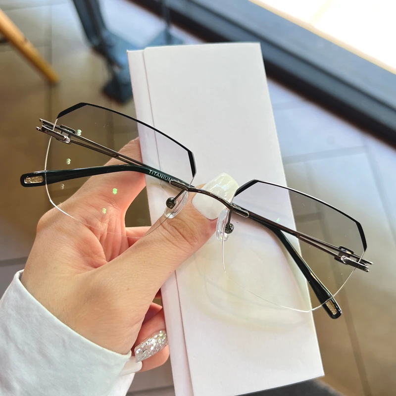 超轻无框眼镜男近视配有度数散光商务黑边无边框多边形变色防蓝光