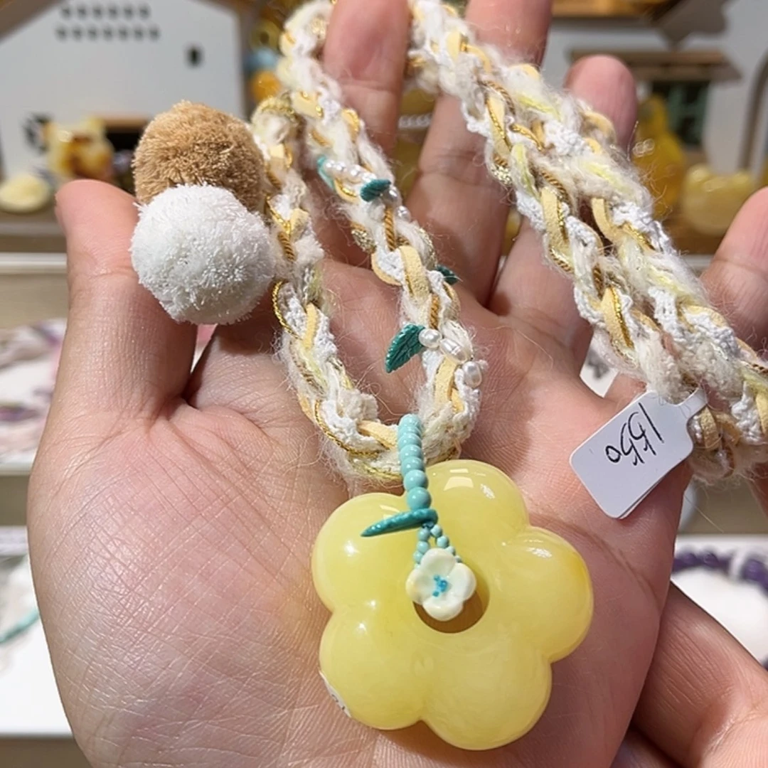 【闪购商品】琥珀颈饰未镶嵌