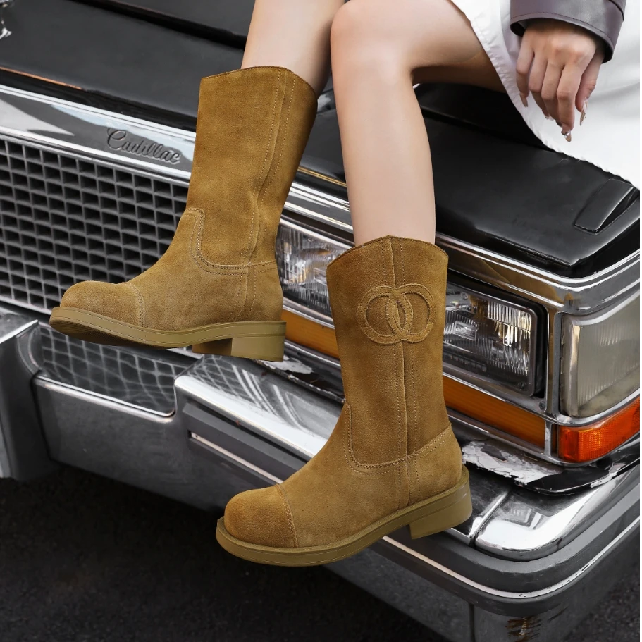 95a4568 圆头马丁靴简约百搭 复古中筒时尚