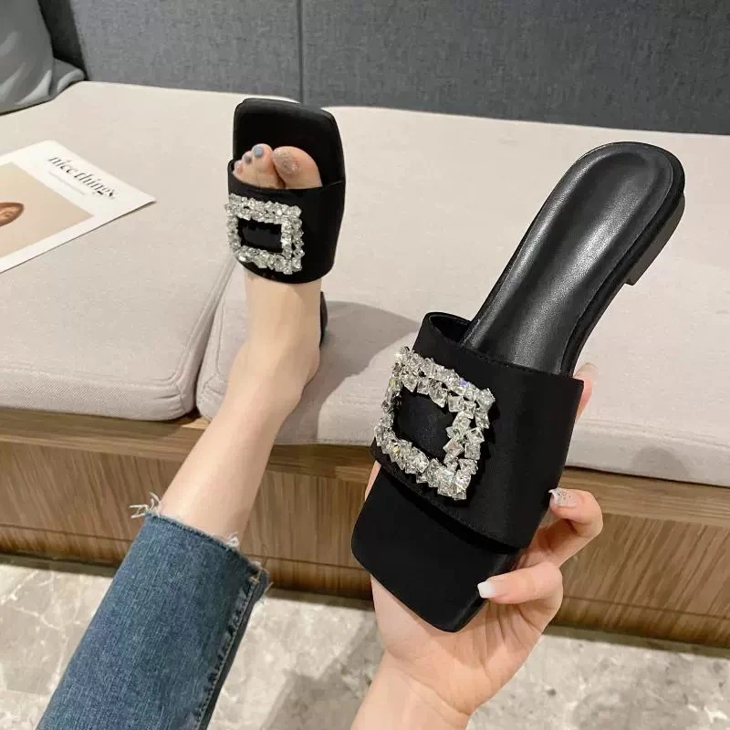 【丽芭莎】988时尚百搭平底水钻露趾舒适拖鞋气质网红外穿方头仙女