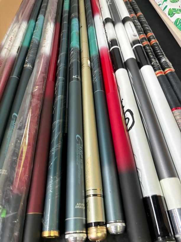 【泡泡直播间福利】钓鱼专用鱼竿品牌断码直播间展示为准）